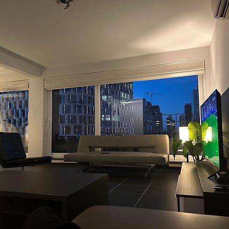 Apartment In Heart Of Brussel City With Balcony View Exterior photo