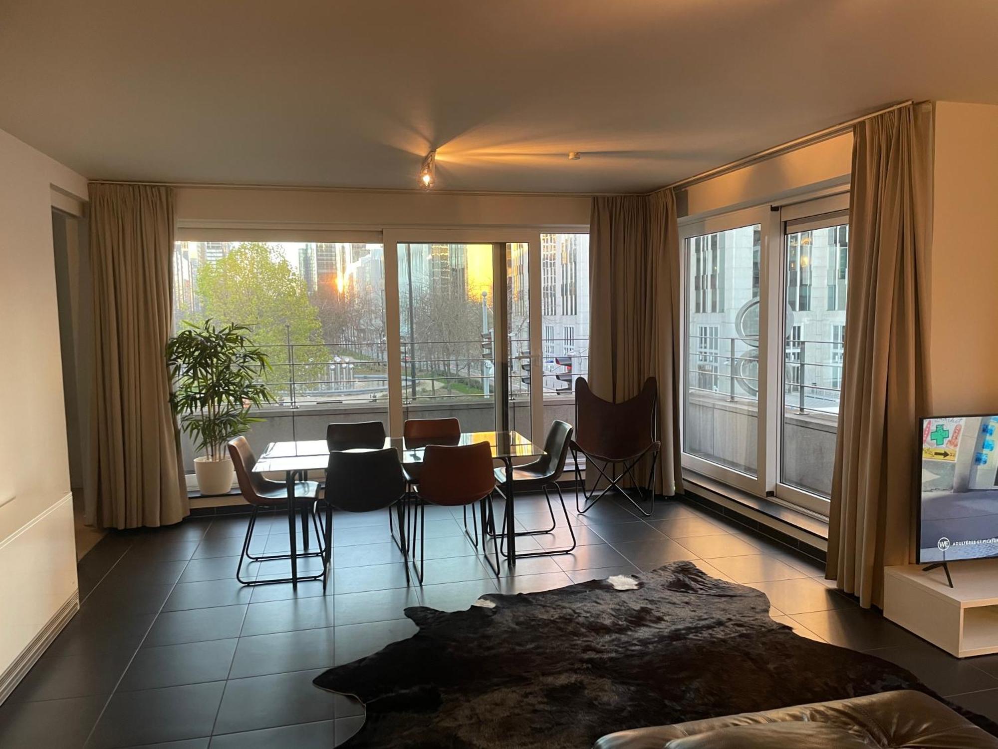 Apartment In Heart Of Brussel City With Balcony View Exterior photo